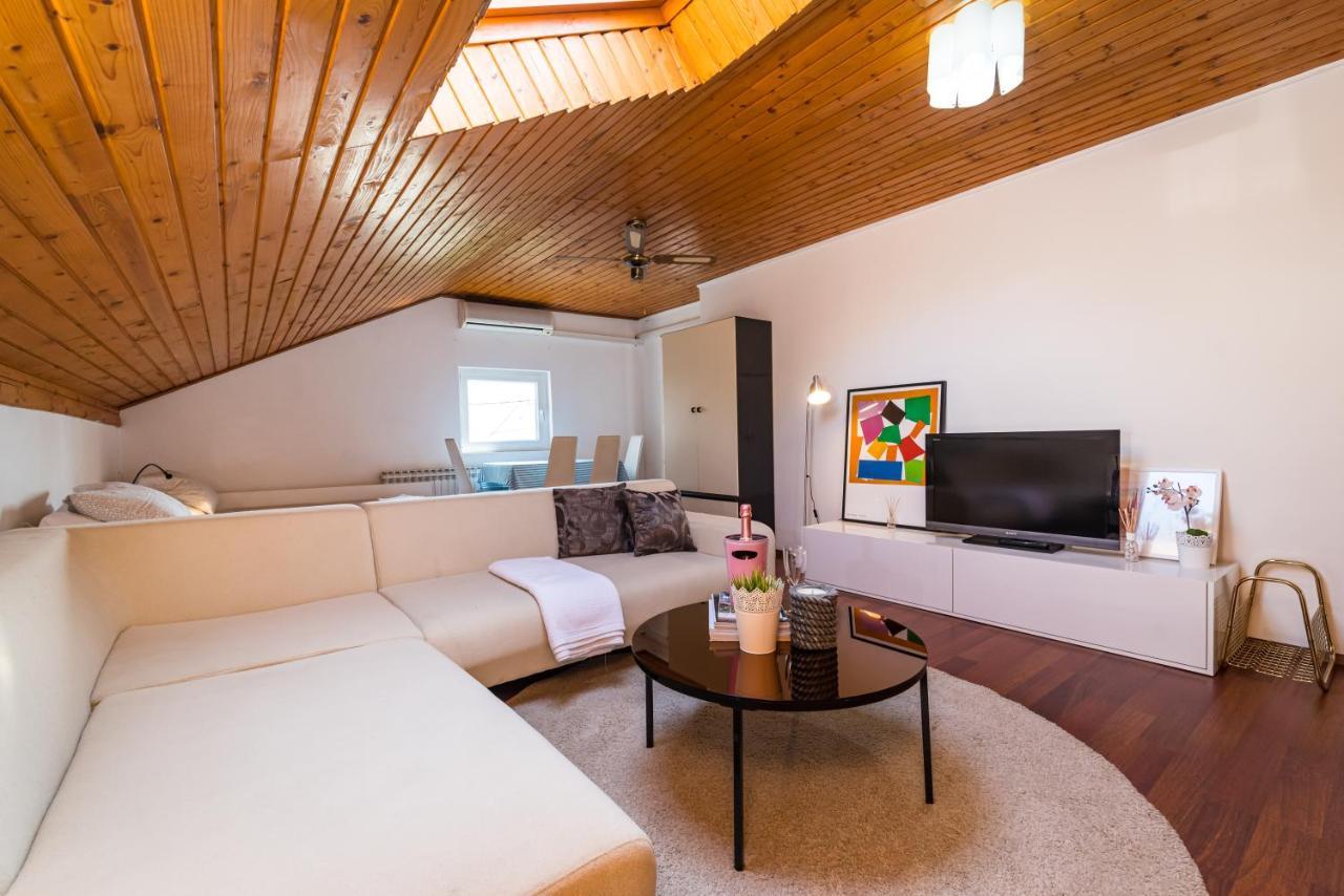 Vacation House Anna Karlobag Exterior foto