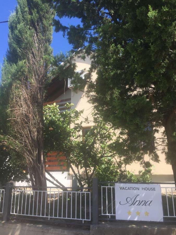 Vacation House Anna Karlobag Exterior foto